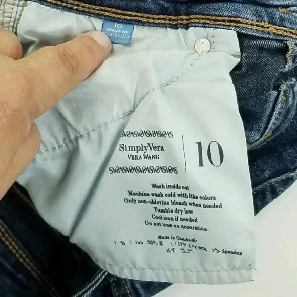 Simply Vera Wang Size 10 Woman's Blue Denim Straight 29 Inch Inseam Jeans - Picture 5 of 9